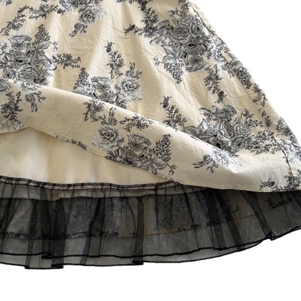 Vintage Dress. City Triangles. Size 7. - Picture 3 of 7